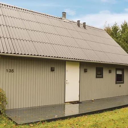 Holiday home Three-bedroom Holiday In Give
